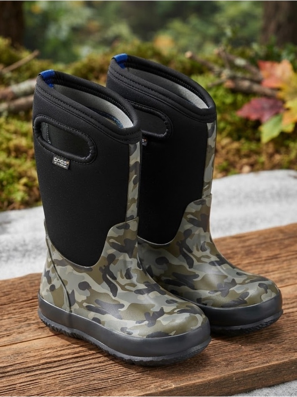 BOGS Kids Camouflage Waterproof Pull-On Boots - Green Camo